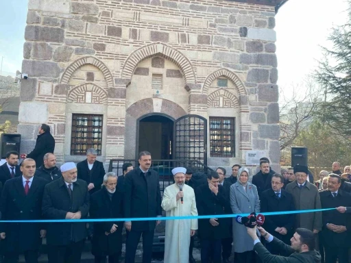 Diyanet Başkanı Erbaş, 45 yıldır kapalı olan İsfahani Mescidi’nin açılışını yaptı
