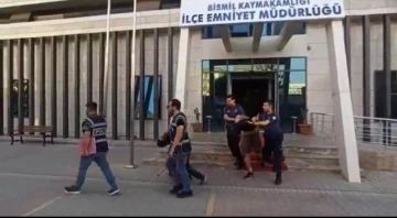 Diyarbakır’da çocuğu darp edip gasp yapan şüpheliler tutuklandı
