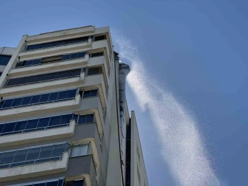 Diyarbakır’da restoranın bacasında çıkan yangın söndürüldü
