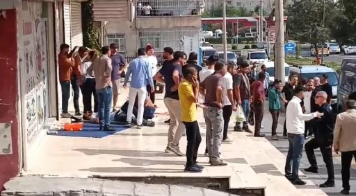 Diyarbakır’da sürücü kursunda bıçaklı kavga: 5 yaralı
