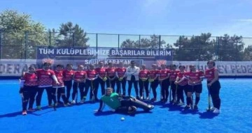 Diyarbakır Kayapınar Spor Kulübü Erkek Takımı, hokeyde şampiyon oldu