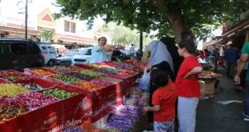 Diyarbakır’da çarşı pazarda bayram hareketliliği