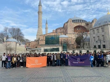 Diyarbakırlı öğrenciler İstanbul ve Ankara’yı gezdi
