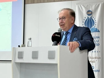 Doç. Dr. Cihat Yaycı’dan lise öğrencilerine Mavi Vatan konferansı
