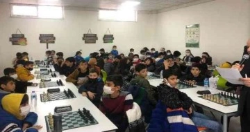 Doğa Kolejinde satranç turnuvası başladı