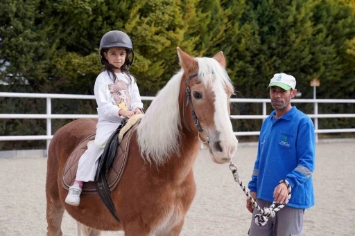 Doğal Yaşam Merkezi’nde 5 yılda 8 bin 951 çocuk ata bindi
