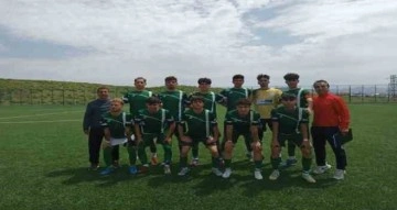 DSİspor U-18 takımı bölge şampiyonu oldu