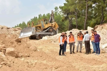 Duacı, Korkuteli ve Çankaya’yı birbirine bağlayacak yol çalışmaları sürüyor
