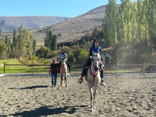 Dünya Kız Çocukları Günü’nde öğrenciler unutulmaz bir gün yaşadılar
