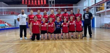 Düzce Voleybol takımı 2. Lig hazırlıklarını sürdürüyor
