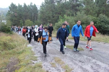 Düzce yürüyor yüzler gülüyor
