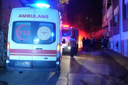 Edirne’de yangın paniği: Vatandaşlar mahsur kaldı
