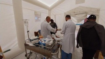 El Aksa Şehitler Hastanesi doldu yaralılar çadırda tedavi ediliyor