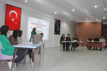 Elazığ’da 33 lisenin katılımıyla ‘Münazara’ turnuvasında start verildi
