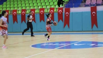 Elazığ’da basketbol yerel lig müsabakaları başladı
