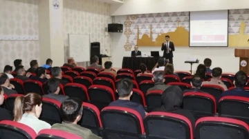 Elazığ’da belediye personeline Kamu İhale Kanunu eğitimi verildi
