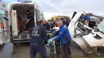 Elazığ’da feci kaza: 2 ağır yaralı
