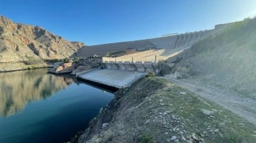 Elazığ’da kablo hırsızları jandarmanın dikkati sayesinde yakalandı
