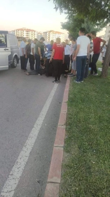 Elazığ’da kamyonet yayaya çarptı: 1 yaralı
