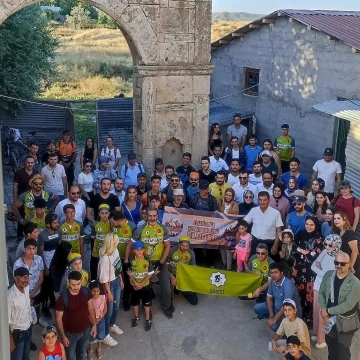 Elazığ’da sporcular ‘Ali Bey Konağının’ restore edilmesi için pedal çevirdi
