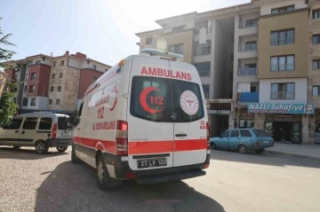 Elazığ’da yangın: Dumandan etkilenen 2 çocuk tedavi altına alındı

