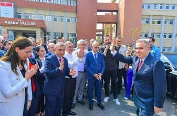 Elban gitti, Köşger dönemi başladı
