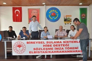 Elbistan’da 4,6 milyon liralık hibenin sözleşmeleri imzalandı
