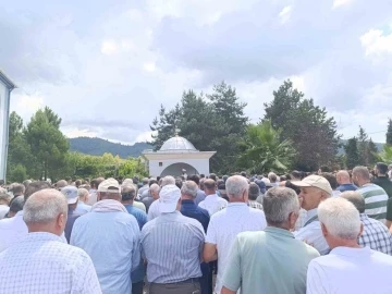 Elektrik akımına kapılarak can veren genç toprağa verildi
