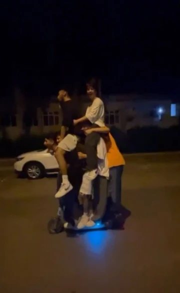 Elektrikli scootere 2’si omuzda 6 kişi bindiler
