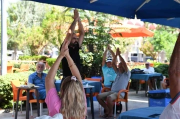 Emekli kahvelerinde ‘Sağlıklı Yaş Al’ etkinlikleri başladı
