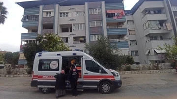 Emekli polis memuru evinde ölü bulundu
