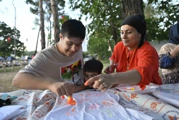 Engelli çocuklar Zeytinpark’ta kampta
