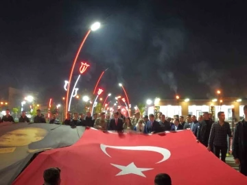 Erciş’te Cumhuriyet’in 100. yılı yürüyüşü
