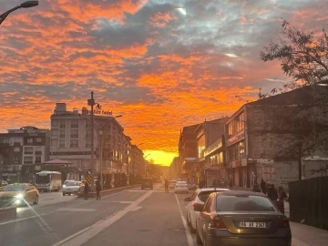 Erciş’te muhteşem gün doğumu
