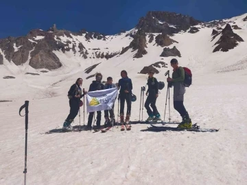 Erciyes’te Haziran ayında kayak keyfi
