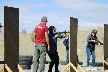 Erzincan’da polislere terör ve asayiş olaylarına müdahale eğitimi
