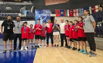 Erzincanlı sporcular İstanbul’da 14 madalya kazandı
