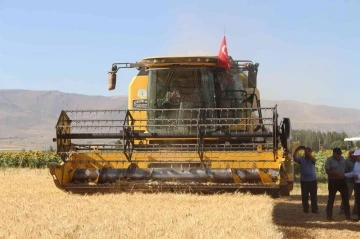 Erzurum’da hasat bayramı törenle başladı
