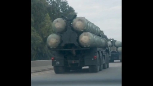 Esed'e kol kanat geren Putin'den Suriye'de sürpriz hamle! S-400'ler böyle görünt