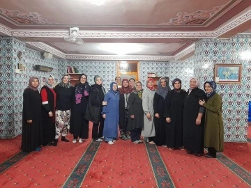Esenköy’de camilerin bayram temizliği ev hanımlarından
