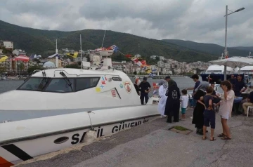 Esenköy’de vatandaşlar Sahil Güvenlik teknesi gezdi
