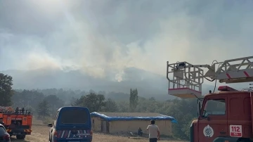 Eskişehir’de çıkan orman yangınına müdahale devam ediyor
