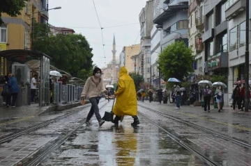 Eskişehir’in de içerisinde bulunduğu bölgede rüzgar ve yağmur bekleniyor
