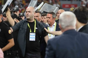 Fenerbahçe Başkanı Ali Koç’a yabancı madde atıldı
