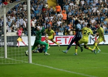 Fenerbahçe, dış sahada gol yememe serisini sürdürdü
