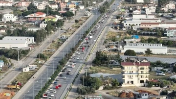 Fethiye’de Cumhuriyet konvoyu renkli görüntüler oluşturdu
