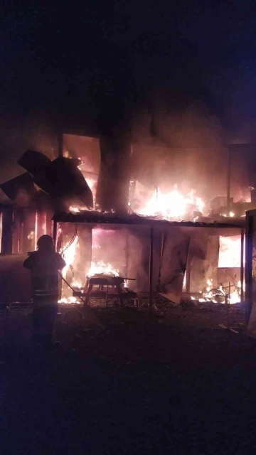 Fethiye’de iş yeri yangını
