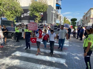 Fethiye’de öğrenciler ’Öncelik Hayatın, Öncelik Yayanın’ dedi
