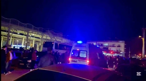 Fethiye’de umre kafilesine otomobil çarptı: 3 yaralı
