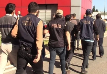 FETÖ operasyonunda 4 üyeden 2’si tutuklandı
